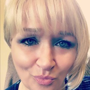 Meet your Posher, Rhonda